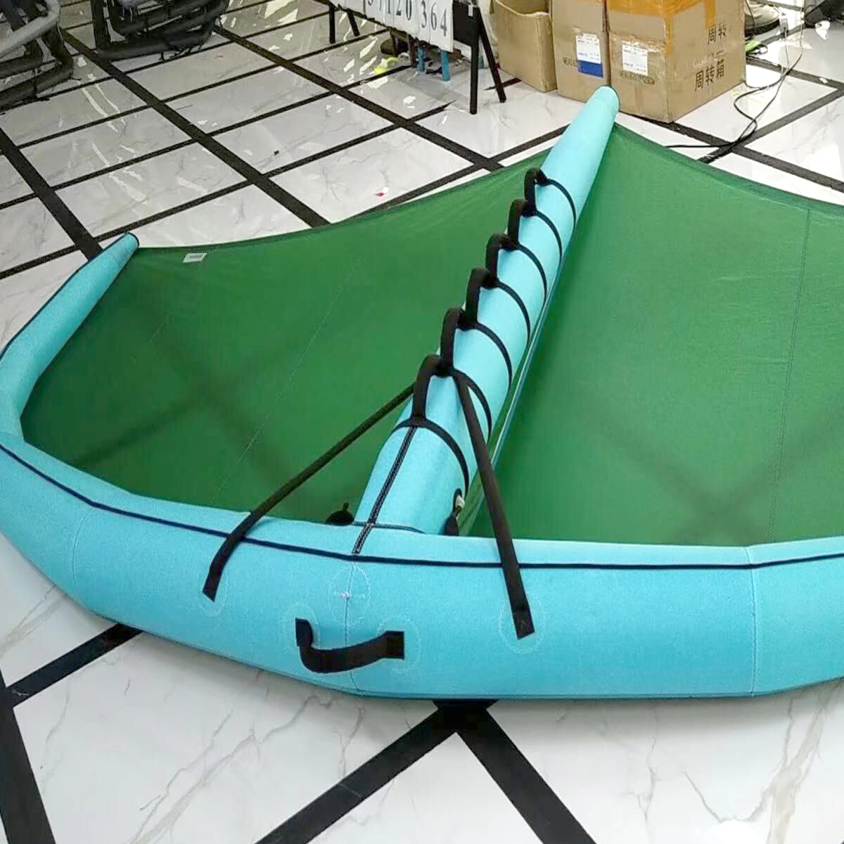2,8 m/3 m/3,5 m/4,2 m/5 m/6 m mit 3,4,5,6 Griffen zum Aufblasen von China Customized Graphics Kitesurfing Foil Wing